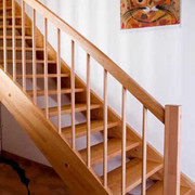Деревянные лестницы. Проектирование,  изготовление и установка в Хмельн